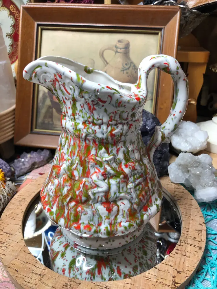 Rare Find, 1950s Red And Green Water Pitcher Splatterwear 🎄
