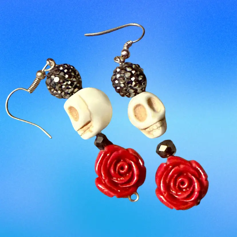 Skull Howlite Stone Bead & Acrylic Red Rose Bead Pierced Earrings