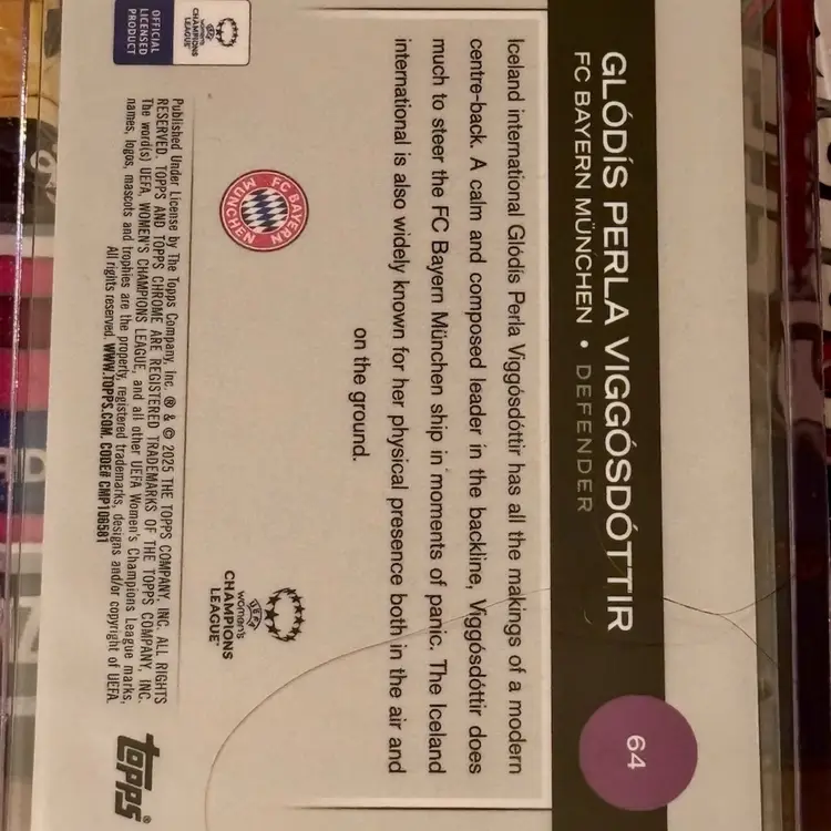 Glodis Viggosdottir 2024/25 Topps Chrome UWCL Pink Wave /250 Bayern Munich Iceland Soccer Card