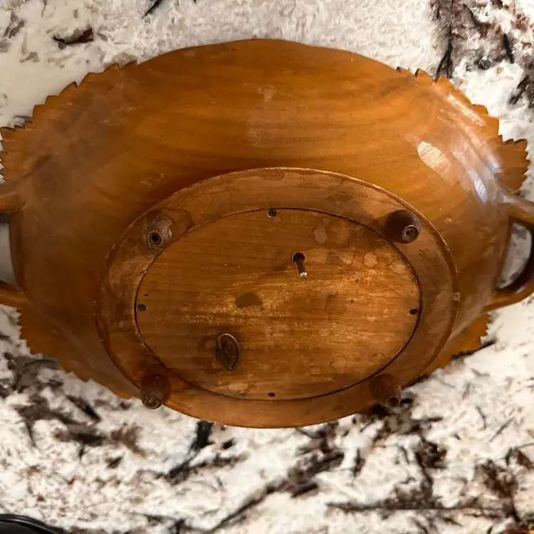 Albert Schild Swiss Carved Grapevine Centerpiece Music Box Bon Dish Tray Compote.