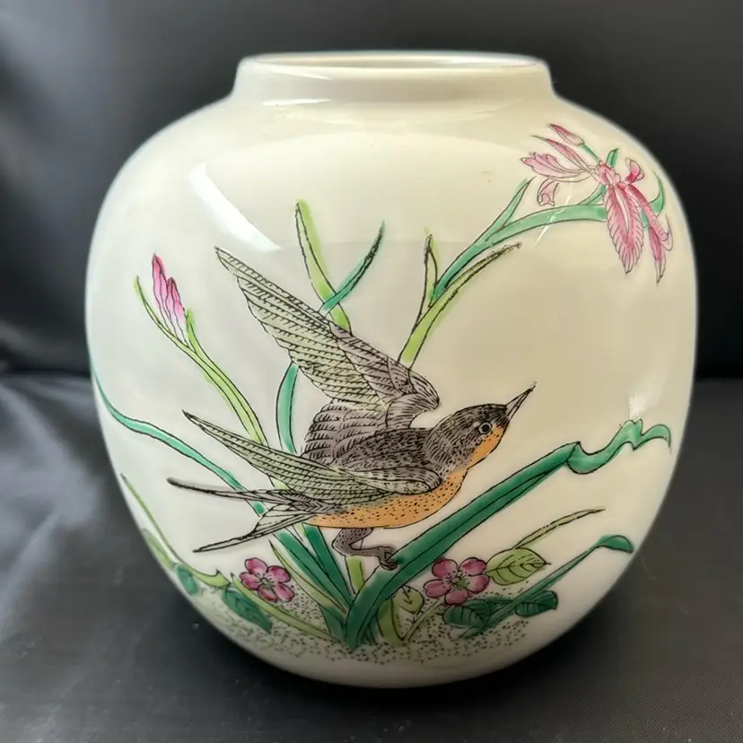 Oriental Urn Vase With Sparrow