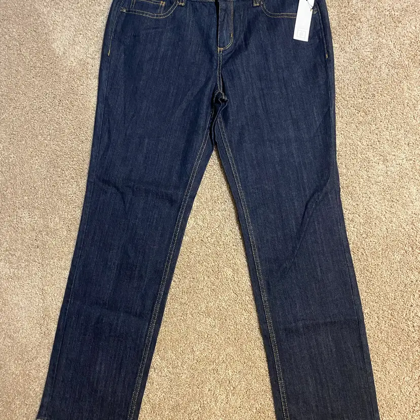 Liz Claiborne Women's 12 Petite Short Classic Fit Dark Blue Denim Jeans - NWT