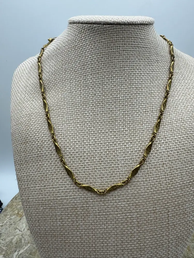 Mid Century VINTAGE SIGNED CORO Simple Classic Diamond Link Necklace 12” - 16”