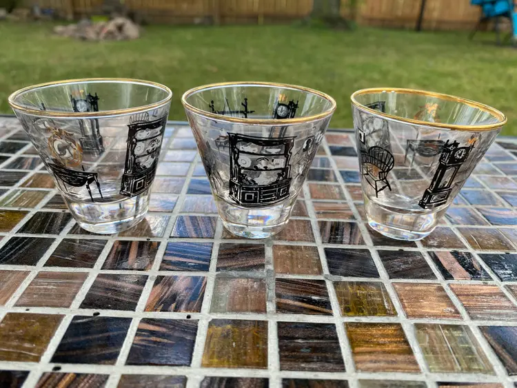 Vintage Libbey Shot Glasses Set of 3 Colonial Home Setting - Black and Gold