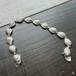Sterling Silver Sea Shell Bracelet 7.75”