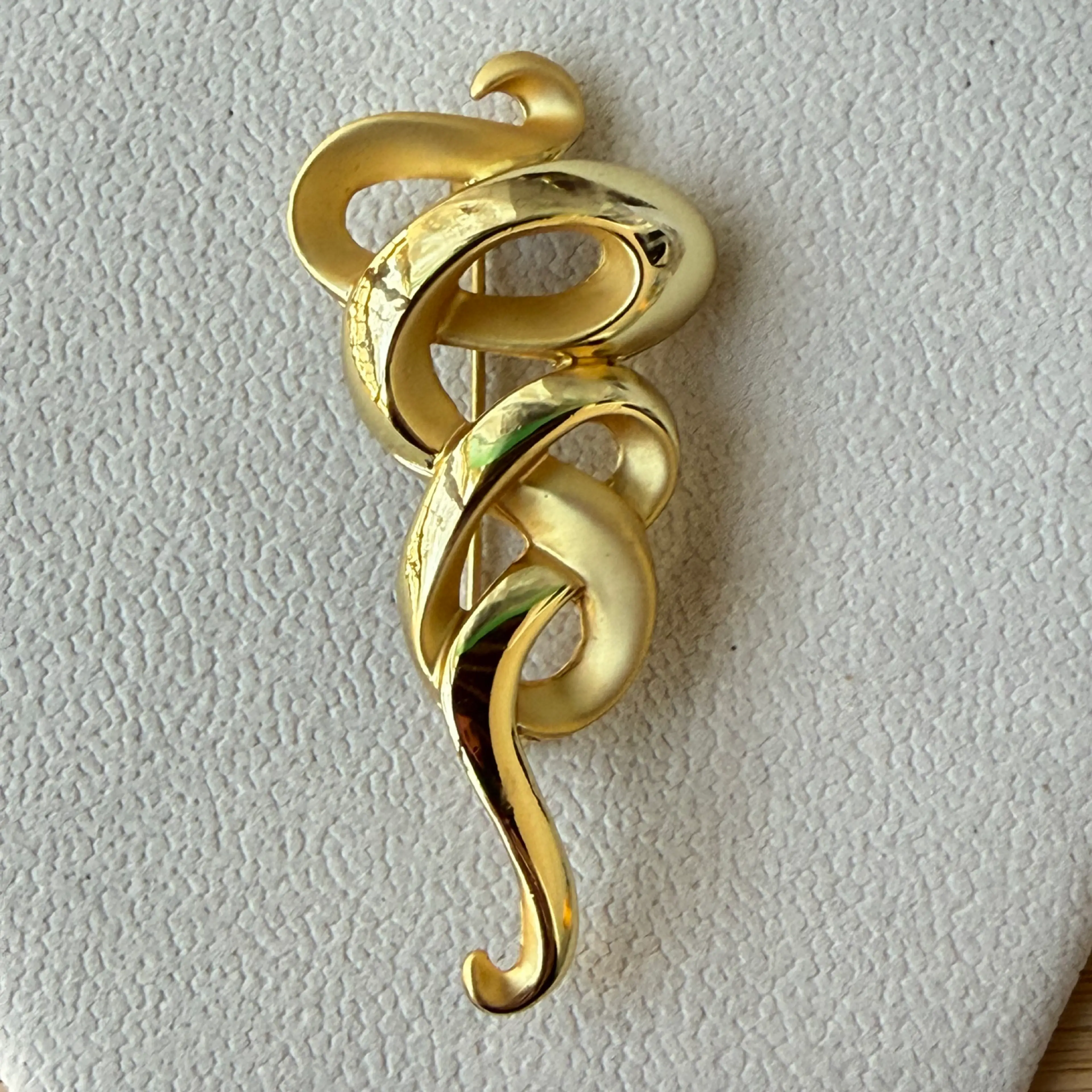 Image 4 of 4