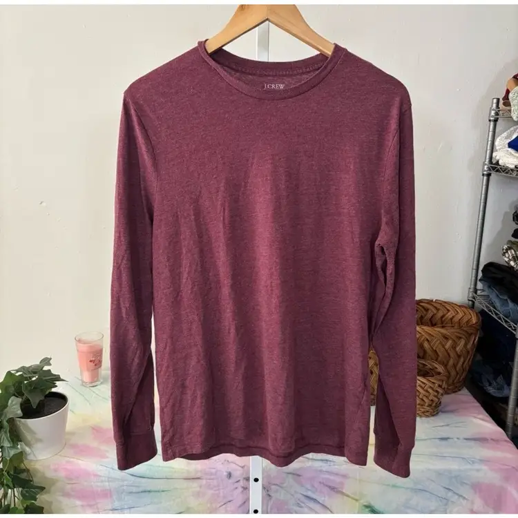 028 J. Crew Men's Burgundy Long Sleeve Shirt men’s medium
