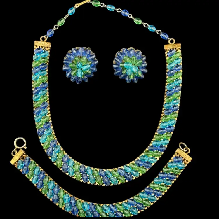 Hobé Jewelry Set Blue Green Gold Tone Rhinestone Necklace Earrings Bracelet
