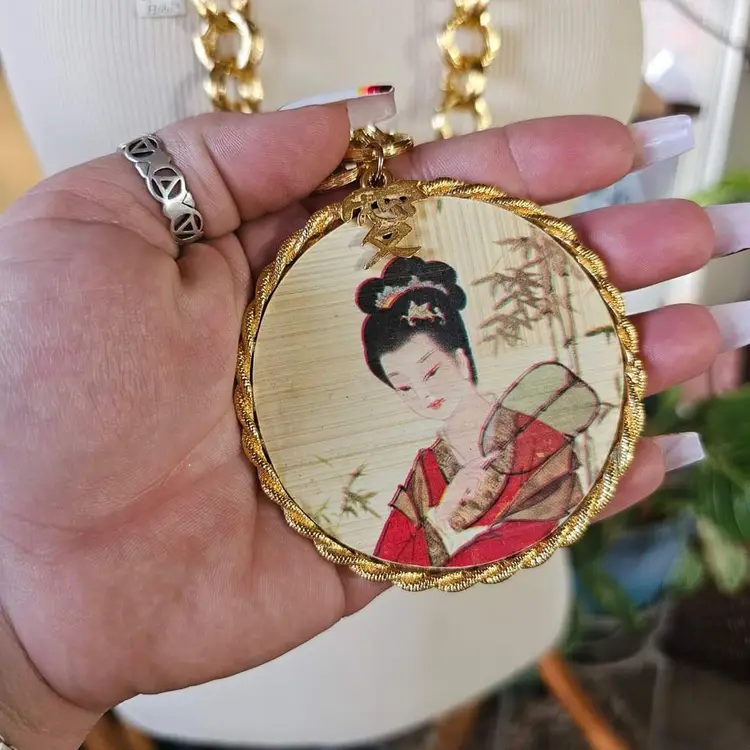 Hobé Japanese Necklace