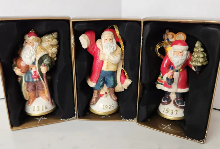 Traditions Of Santa Mistletoe Mountain Santa Porcelain Ornaments Limited Ed Lot of 3