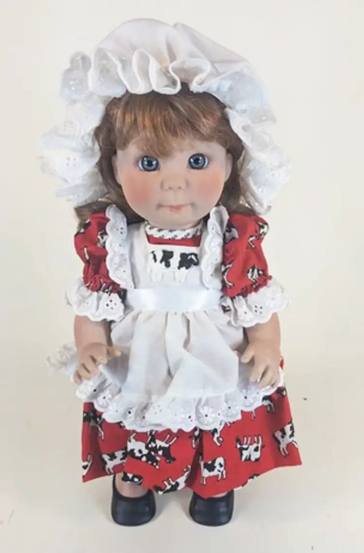 Lee Middleton original dolls,Polly Esther Hershey's Country Girl, limited edition