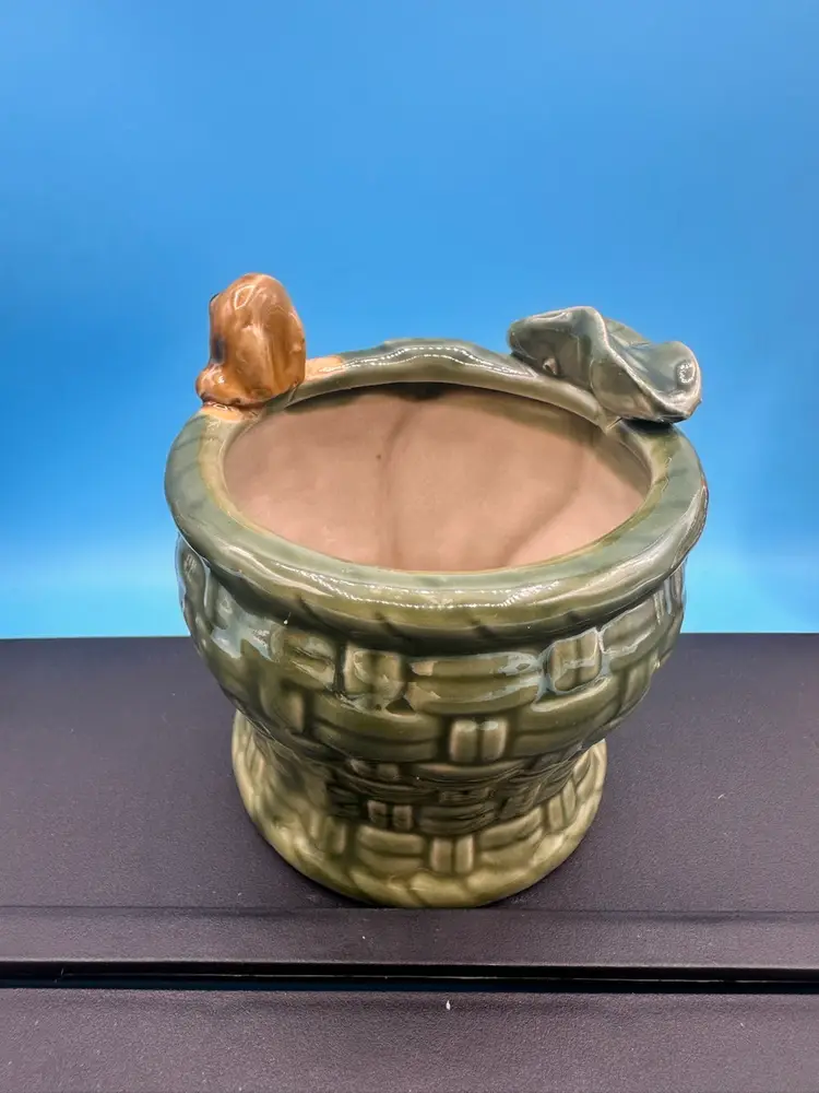#01 - Majolica Frog on a Basket Planter 4”