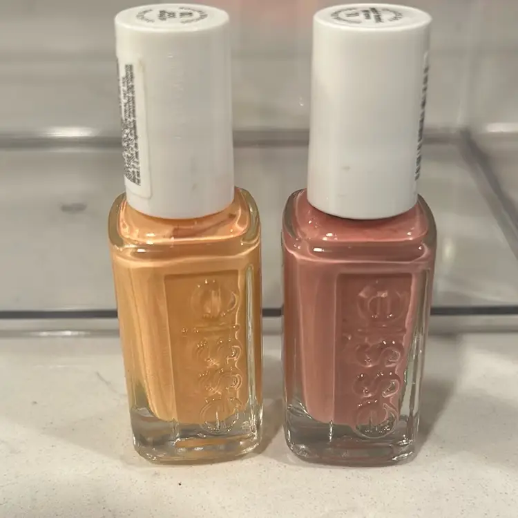 2 Essie Quick Dry Nail Polish New