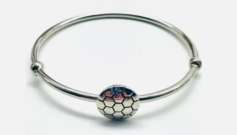 MARILYN SCHIFF Silver Tone Turtle Pattern Bangle Bracelet 13945