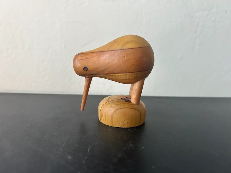 Vtg Hand Carved Wooden Kiwi Bird Arrowtown, NZ 3.75”