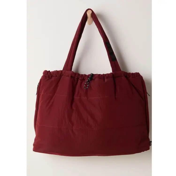 NWT FREE PEOPLE MOVEMENT COOL & COZY TOTE
