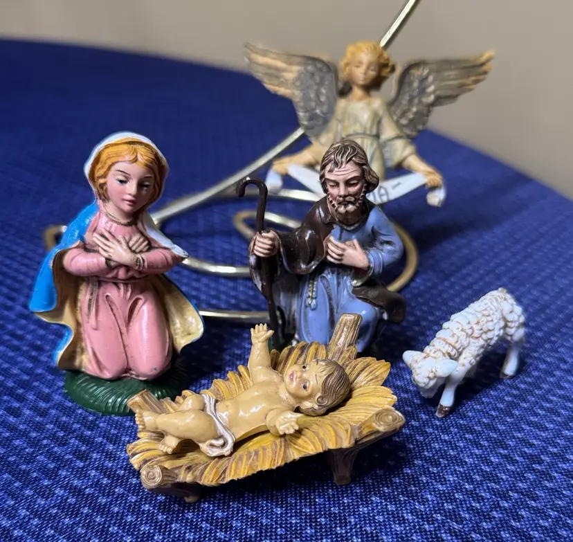 Nativity Scene Figurine Set Italy