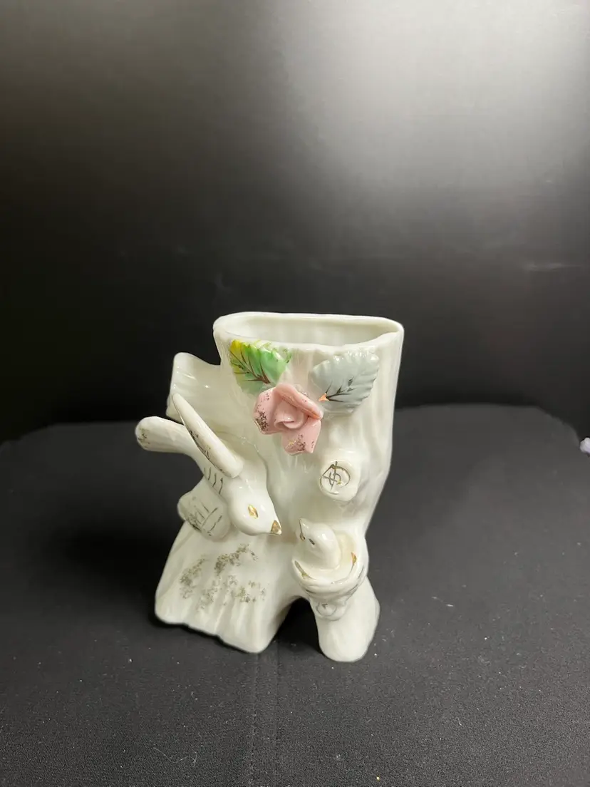 MaMa Bird w/ Baby Bird on Tree in Nest-3D Pink Flower-White w/ Gold Accent Painting-Planter or Vase-Lot 56