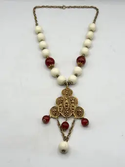 Vintage white and red beaded gold brutalist pendant necklace