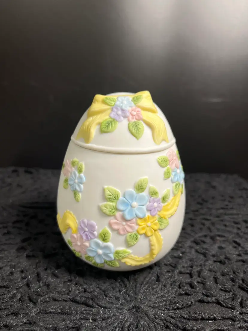 #01 1991 Lefton Hand Painted Bisque Raised Floral & Ribbon Pattern on Egg, That is Also a Trinket Box