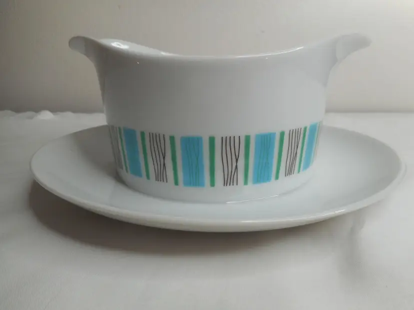 Vintage MCM 1960s Harmony House Scandia pattern Gravy Boat / Saucer