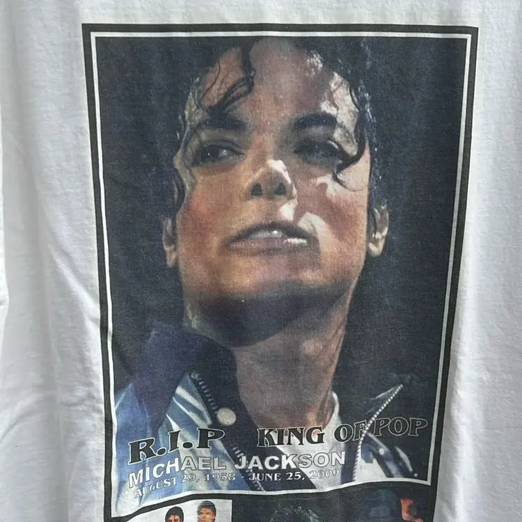 Michael Jackson King Of Pop RIP 2009 Print. Size Large.No Tag 