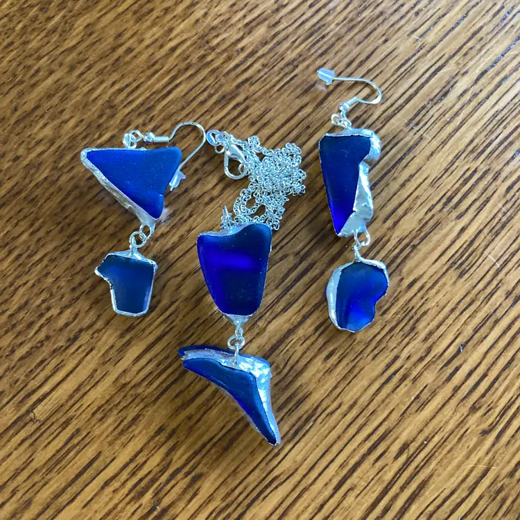 Erie Glass Artisan Made Blue Pendant And Dangle Earring Set Handcrafted Jewelry Set