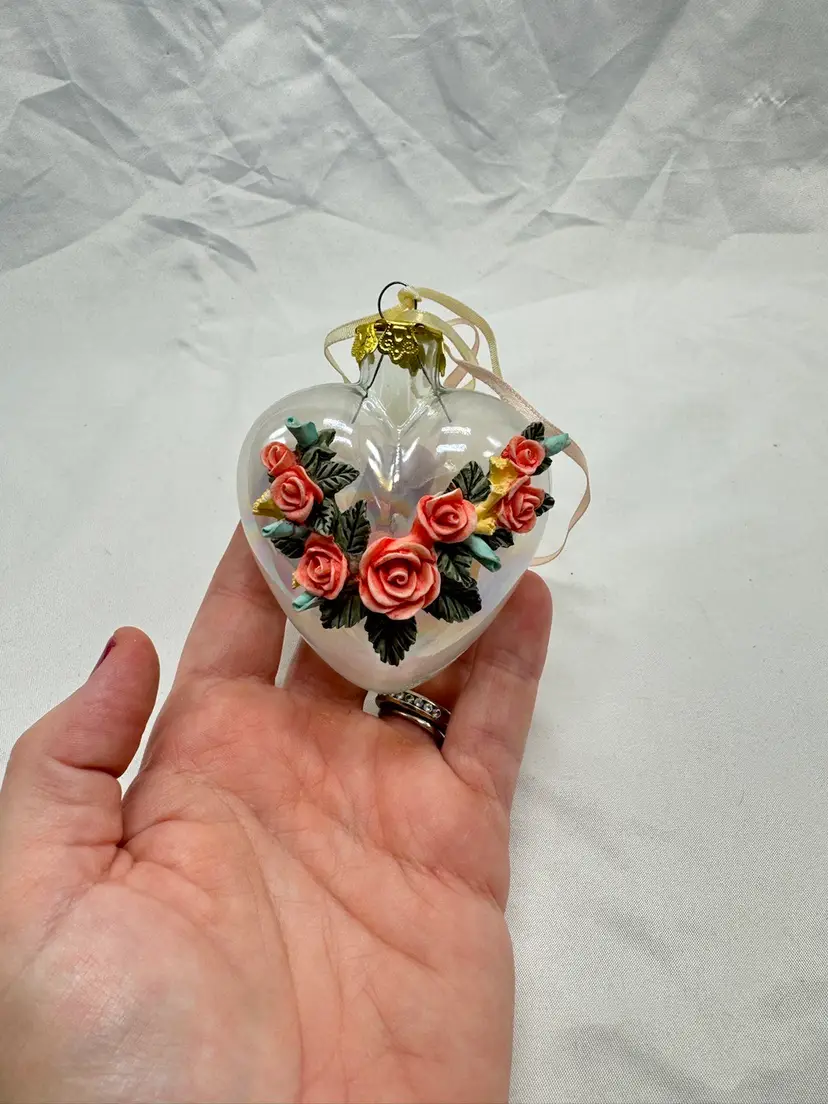 VTG Victorian Style Christmas Ornament