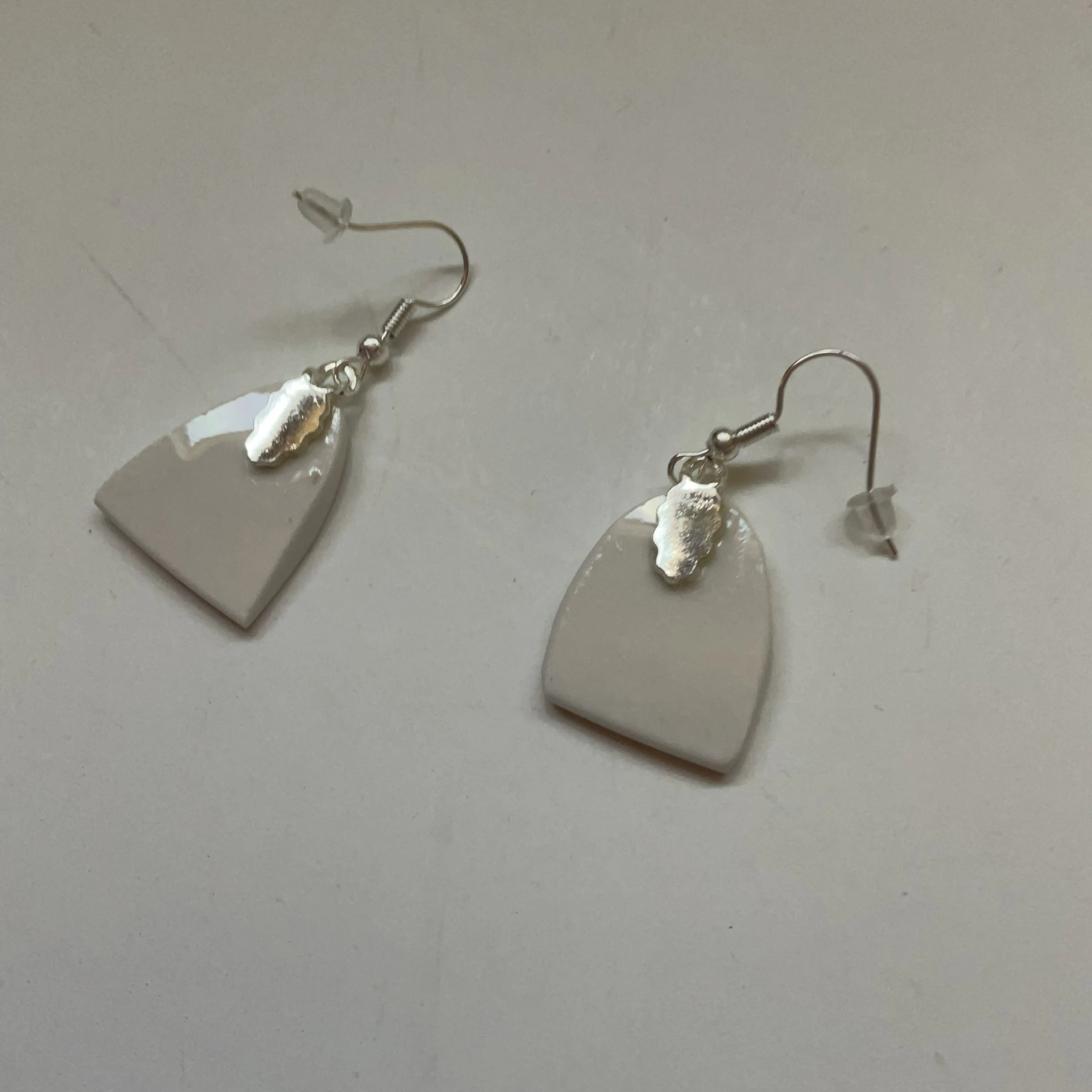 Image 2 of 2