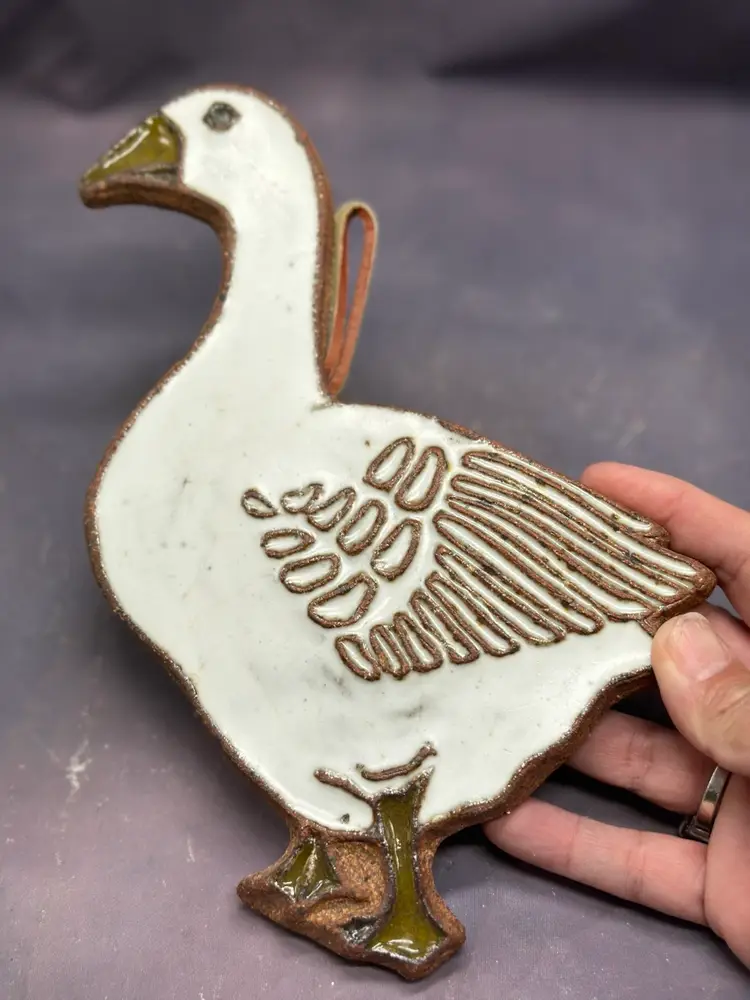 Vintage Victoria Littlejohn Goose Duck Art Pottery Trivet Wall Hanging Decor
