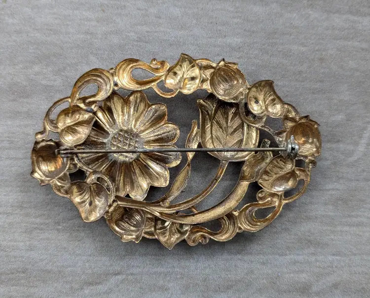 Large Art Nouveau Brooch with Tulip and Daisy