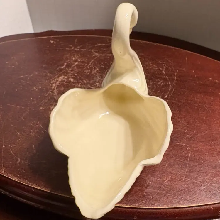 Cream Colored Ceramic Swan Trinket Dish