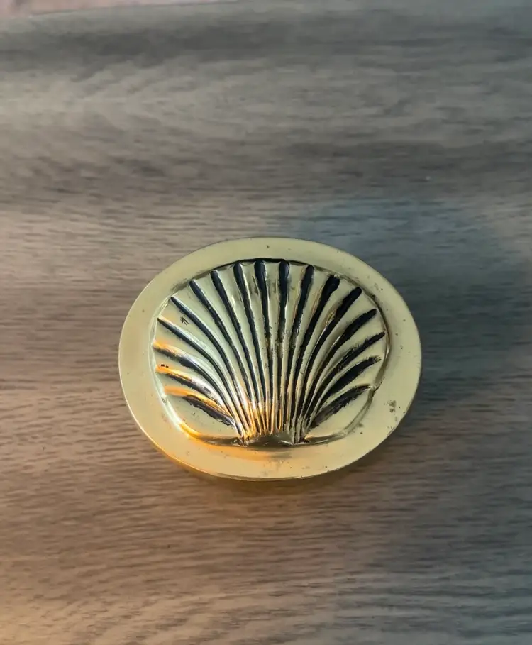 VINTAGE Brass Clam Shell Trinket Box 1960’s