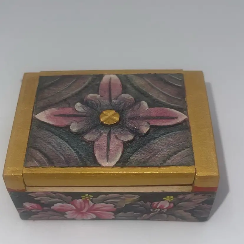 Indonesian Carved Trinket Box Hand-Painted 2.75 Inches Signed