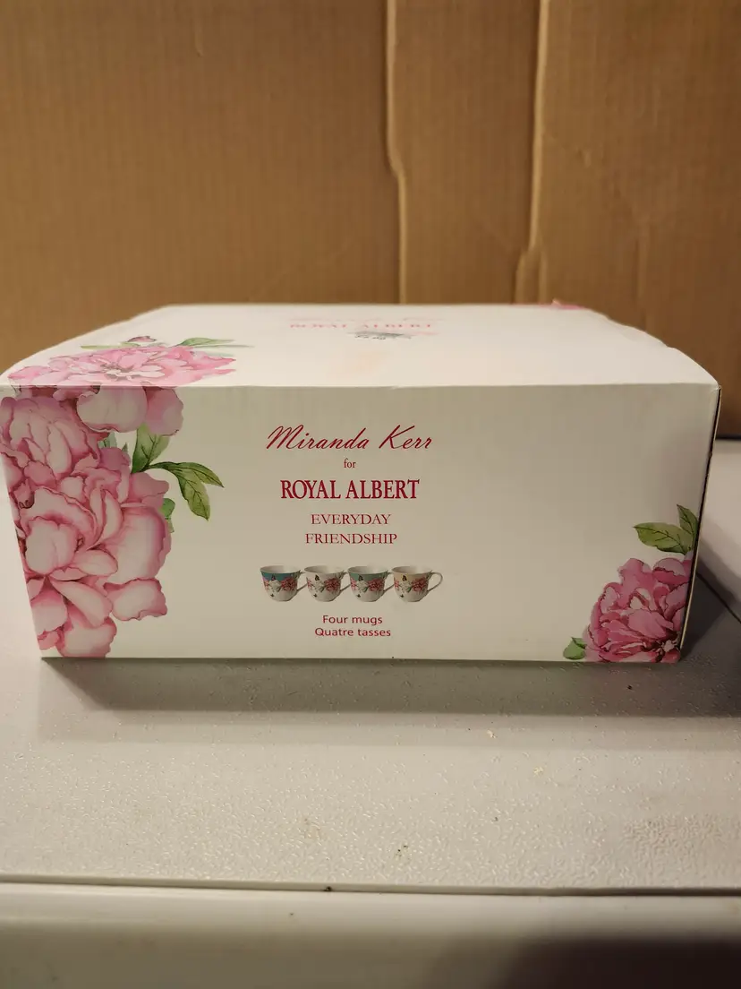 Miranda Kerr Royal Albert Mug Set