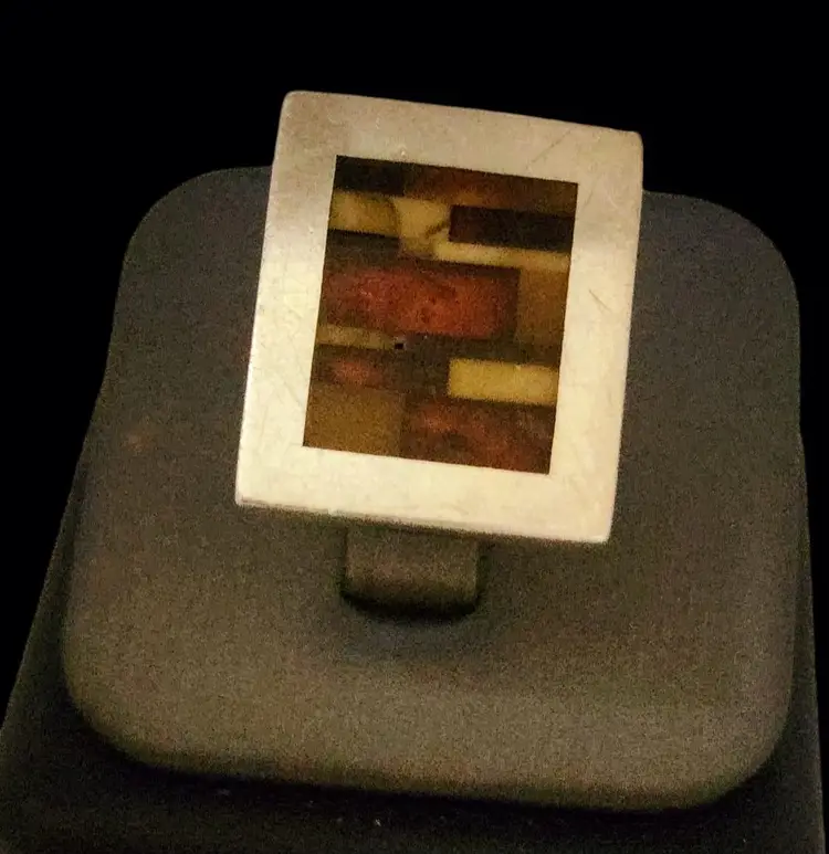 Outstanding 925 Sterling and Mosaic Amber Ring Size 8.5 (A5548)