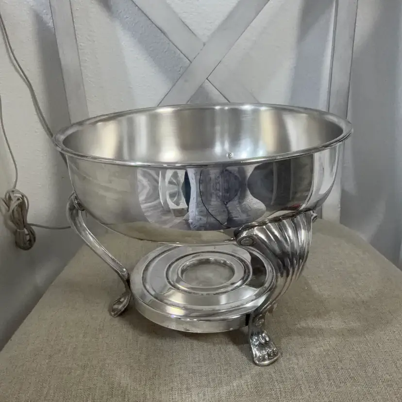 Vintage Silver Plated Chafing Dish 7” Tall X 9” Across
