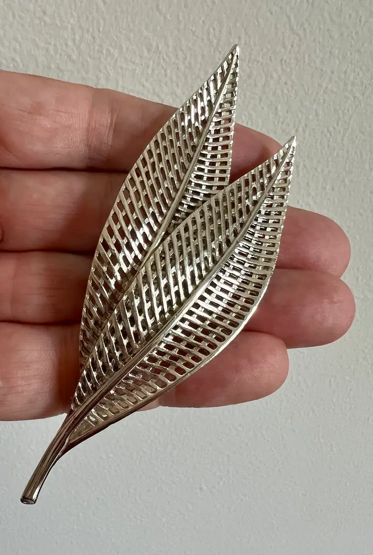 Vintage COROCRAFT Art Deco Silver Tone Dual Stacked Leaf Brooch 4" #B-9