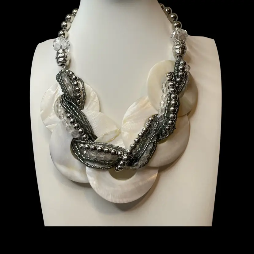 Large Erika Lyons Mother Of Pearl And Silvertone Statement Necklace