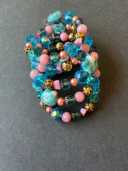 Kitty Cat Memory Wire Beaded Bracelet