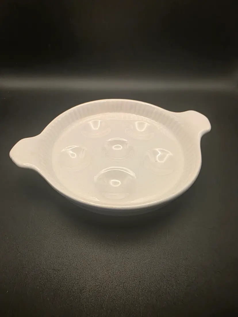 California USA Pottery Escargo Dish