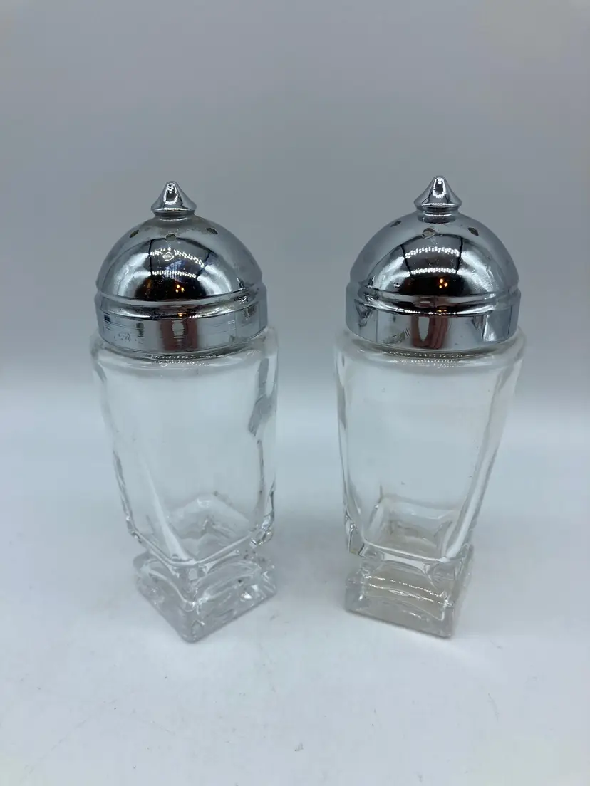 Clear Glass Salt and Pepper Set with Chrome Top