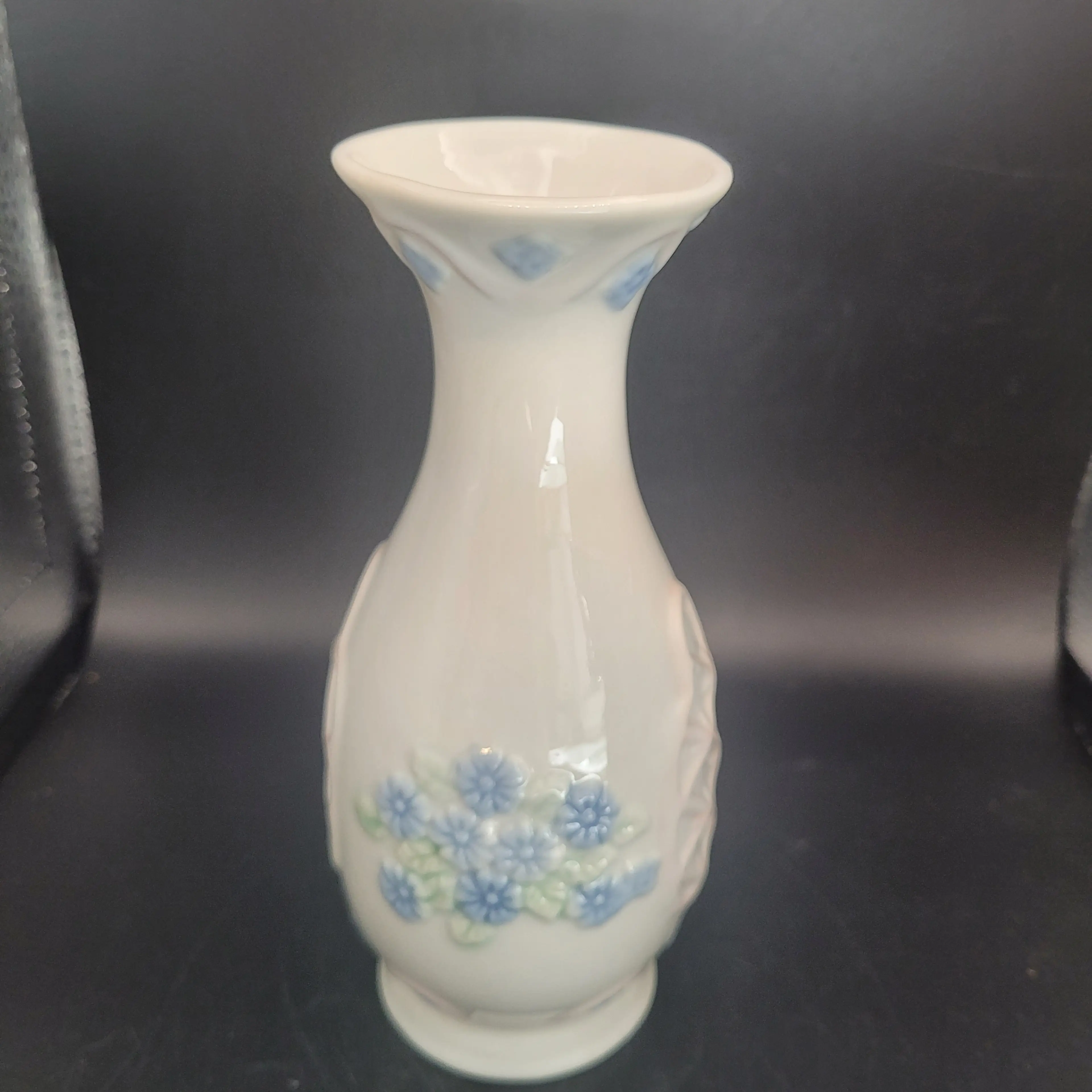Image 4 of 22