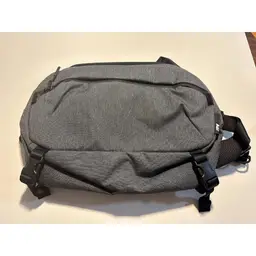 Aer Travel Sling 2 (
Gray)