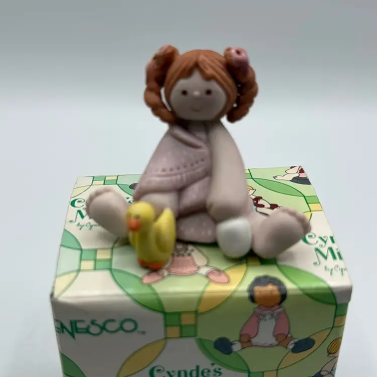 Cynde’s Minis Enesco 1984 NIB Redhead With Duck Cynde Kerber