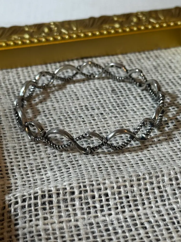 Sterling Silver Carolyn Pollack Bangle 2.5” Opening