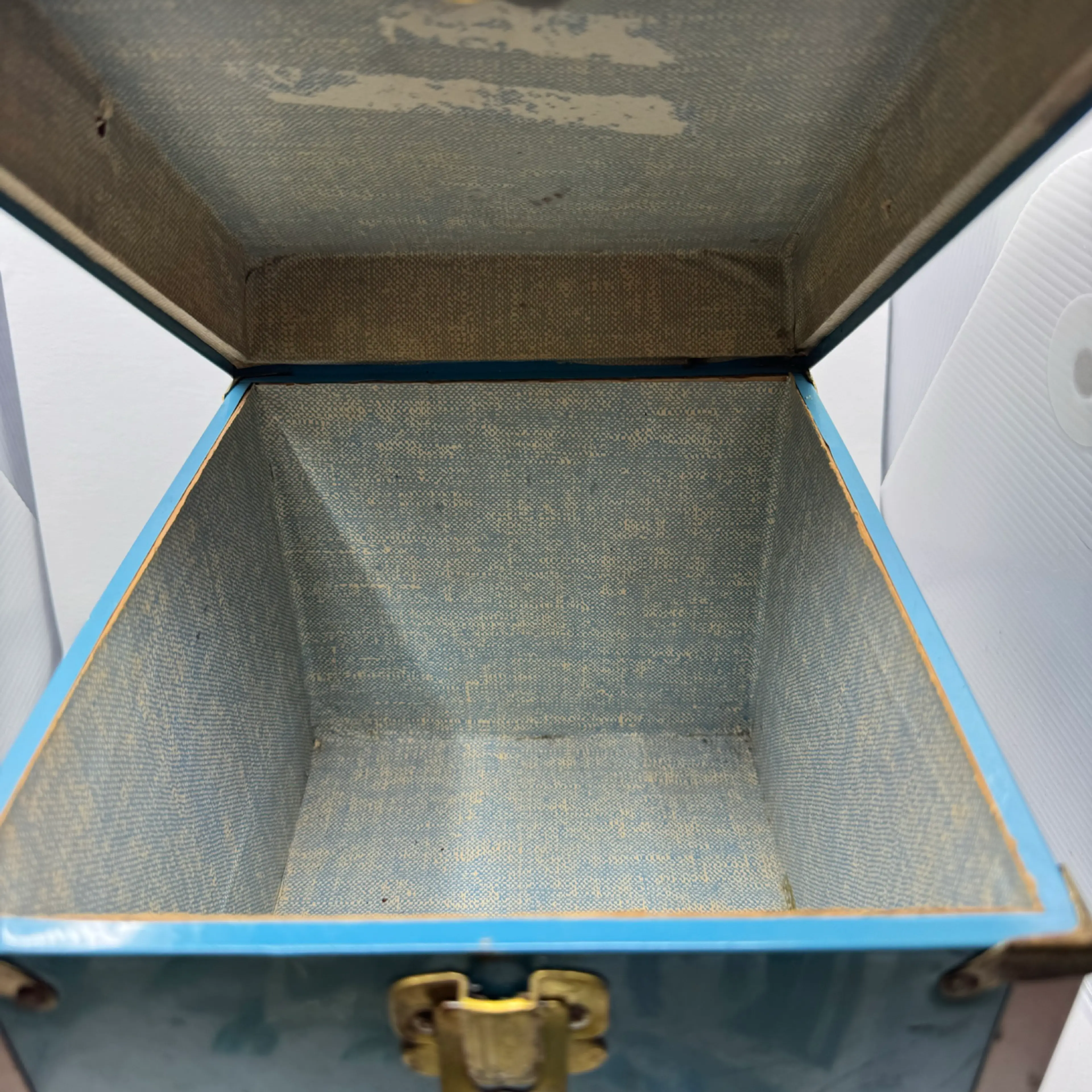 Image 5 of 6