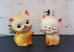 Vintage Set Of Kitschy Kitty Salt & Pepper Shakers