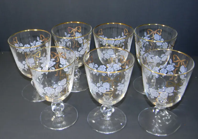 Libbey Rose Classic Wine Glasses 5 1/4 tall  Set of 7, For Weddings or Hoildays