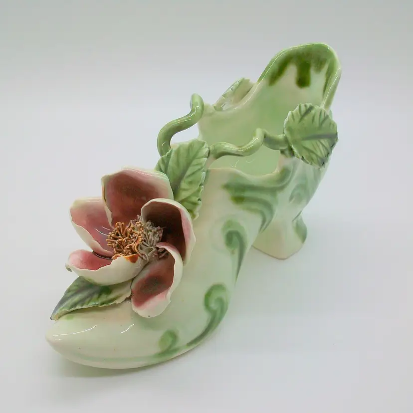 Vee Jackson Pasadena California Pottery Porcelain Applied Flower Shoe Figurine 3" x 6"
